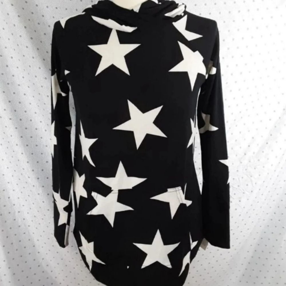Lularoe S black white stars Amber Hoodie